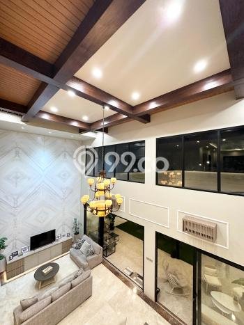 Rumah Mewah LB 460m2 Siap Pakai Desain Elegan di Bintaro, Tangerang Selatan Rumah Mewah LB 460m2 Siap Pakai Desain Elegan di Bintaro, Tangerang Selatan