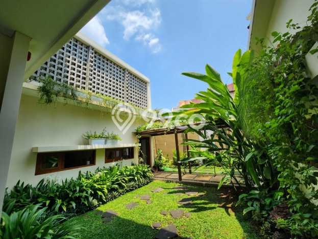 Hot Offer Hunian Mewah Ideal dan Luas di BSD, Tangerang Selatan Hot Offer Hunian Mewah Ideal dan Luas di BSD, Tangerang Selatan