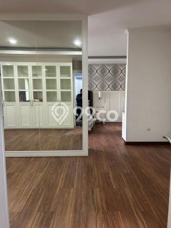 Rumah Elit LB 260m2 Siap Huni Desain Elegan di Bintaro, Tangerang Selatan Rumah Elit LB 260m2 Siap Huni Desain Elegan di Bintaro, Tangerang Selatan