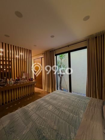 Rumah Mewah LB 380m2 Siap Huni Desain Elegan di Pesanggrahan, Jakarta Barat Rumah Mewah LB 380m2 Siap Huni Desain Elegan di Pesanggrahan, Jakarta Barat
