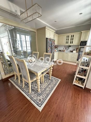 Hunian Elit LB 260m2 Siap Huni Desain Elegan di Bintaro, Tangerang Selatan Hunian Elit LB 260m2 Siap Huni Desain Elegan di Bintaro, Tangerang Selatan