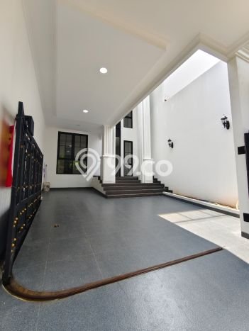 Dijual Rumah Luas Megah Dengan View Cantik di Bintaro, Tangerang Selatan Dijual Rumah Luas Megah Dengan View Cantik di Bintaro, Tangerang Selatan