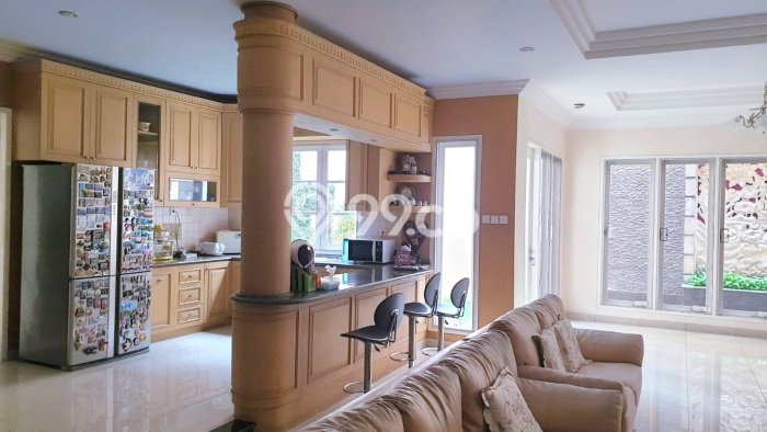 Rumah Elit Modern Tanpa Renovasi di Gading Serpong Tangerang Rumah Elit Modern Tanpa Renovasi di Gading Serpong Tangerang