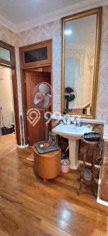 Dijual Rumah Premium dengan Fasilitas Sekitar Lengkap di Serpong Utara, Tangerang Selatan Dijual Rumah Premium dengan Fasilitas Sekitar Lengkap di Serpong Utara, Tangerang Selatan