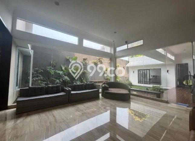 Dijual Rumah Luas Megah Dengan View Cantik di Gading Serpong, Tangerang Dijual Rumah Luas Megah Dengan View Cantik di Gading Serpong, Tangerang