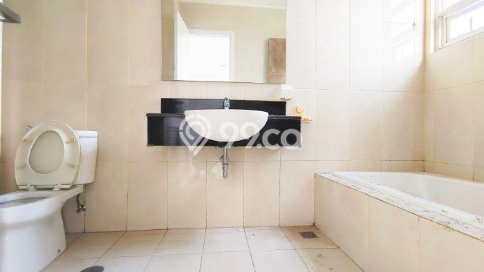Jual Cepat Rumah LT 180m² / LB 193m² di Jantung Kota Summarecon Bekasi, Bekasi Jual Cepat Rumah LT 180m² / LB 193m² di Jantung Kota Summarecon Bekasi, Bekasi