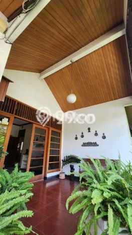 Jual Rumah Mewah Elegan Dengan View Eksklusif di Kendangsari, Surabaya Jual Rumah Mewah Elegan Dengan View Eksklusif di Kendangsari, Surabaya