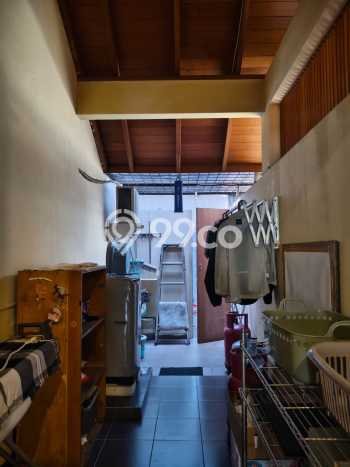 For Sale! Premium House LT 240m2 Desain Modern di Pulomas For Sale! Premium House LT 240m2 Desain Modern di Pulomas