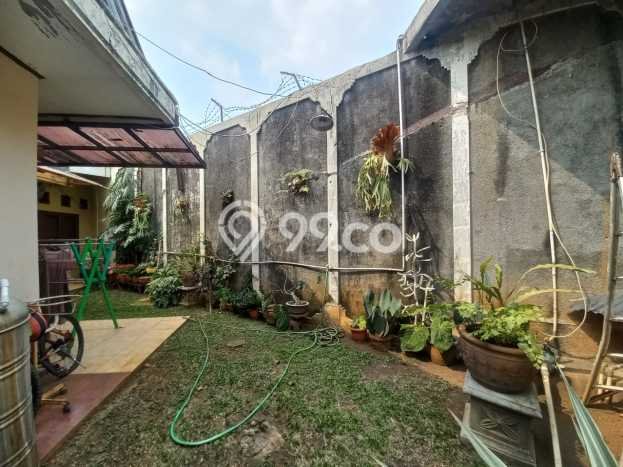 Dijual Rumah Luas Elegan Dengan View Eksklusif di Depok II, Depok Dijual Rumah Luas Elegan Dengan View Eksklusif di Depok II, Depok