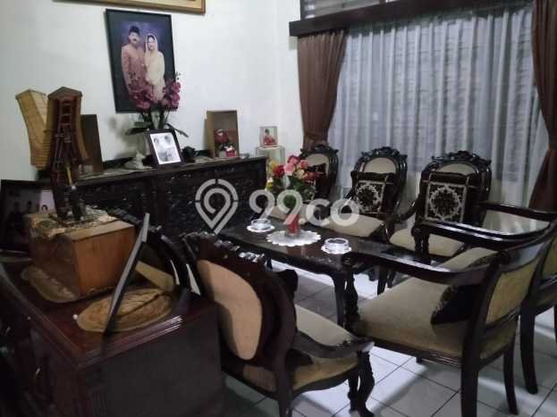 Rumah Luxury Modern Tanpa Renovasi di Cawang Jakarta Timur Rumah Luxury Modern Tanpa Renovasi di Cawang Jakarta Timur