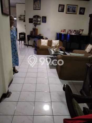 Rumah Luxury Modern Tanpa Renovasi di Cawang Jakarta Timur Rumah Luxury Modern Tanpa Renovasi di Cawang Jakarta Timur