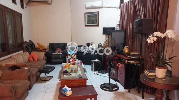 Dijual Rumah Luas Elegan Dengan View Eksklusif di Depok II, Depok Dijual Rumah Luas Elegan Dengan View Eksklusif di Depok II, Depok