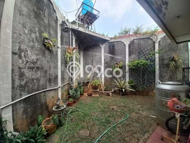 Dijual Rumah Luas Elegan Dengan View Eksklusif di Depok II, Depok Dijual Rumah Luas Elegan Dengan View Eksklusif di Depok II, Depok