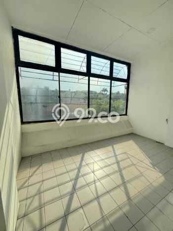Ruko Bagus Dijual LB 200m2 Lokasi Strategis Jakarta Barat Area Cocok untuk Berbisnis Ruko Bagus Dijual LB 200m2 Lokasi Strategis Jakarta Barat Area Cocok untuk Berbisnis