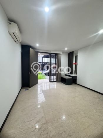 Dijual Rumah Elit Exclusive di BSD, Tangerang Selatan Dijual Rumah Elit Exclusive di BSD, Tangerang Selatan