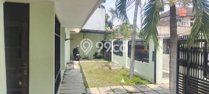 Ready to Use! Premium House LT 280m2 Desain Modern di Peterongan Ready to Use! Premium House LT 280m2 Desain Modern di Peterongan