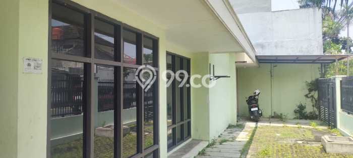 Ready to Use! Premium House LT 280m2 Desain Modern di Peterongan Ready to Use! Premium House LT 280m2 Desain Modern di Peterongan