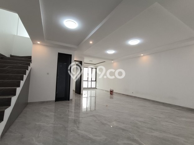 Rumah Elit LB 220m2 Siap Huni Desain Elegan di Bintaro, Tangerang Selatan Rumah Elit LB 220m2 Siap Huni Desain Elegan di Bintaro, Tangerang Selatan
