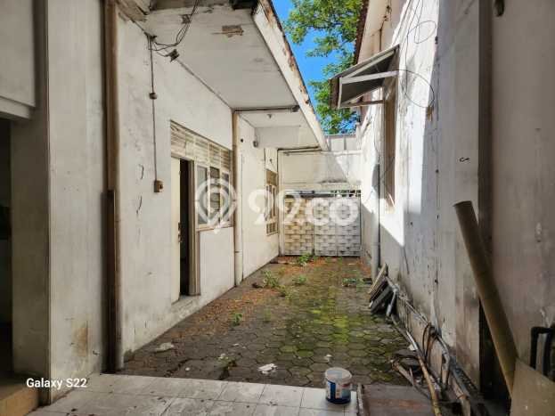 Disewakan Segera Rumah Kondisi Baik di Area Genteng, Surabaya Disewakan Segera Rumah Kondisi Baik di Area Genteng, Surabaya