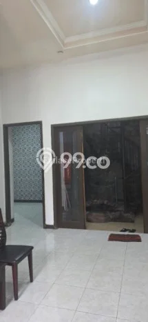 Jarang Ada! Rumah Sewa 3 Kamar Nyaman Siap Huni Ketintang Jarang Ada! Rumah Sewa 3 Kamar Nyaman Siap Huni Ketintang