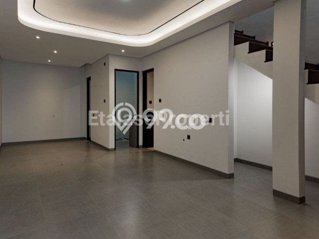 Rumah Strategis Minimalis Lb 110m2 di Mulyorejo, Surabaya Rumah Strategis Minimalis Lb 110m2 di Mulyorejo, Surabaya