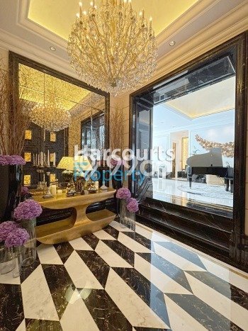 Rumah Eksklusif Siap Huni LT 1050m2 di Menteng, Jakarta Pusat Rumah Eksklusif Siap Huni LT 1050m2 di Menteng, Jakarta Pusat