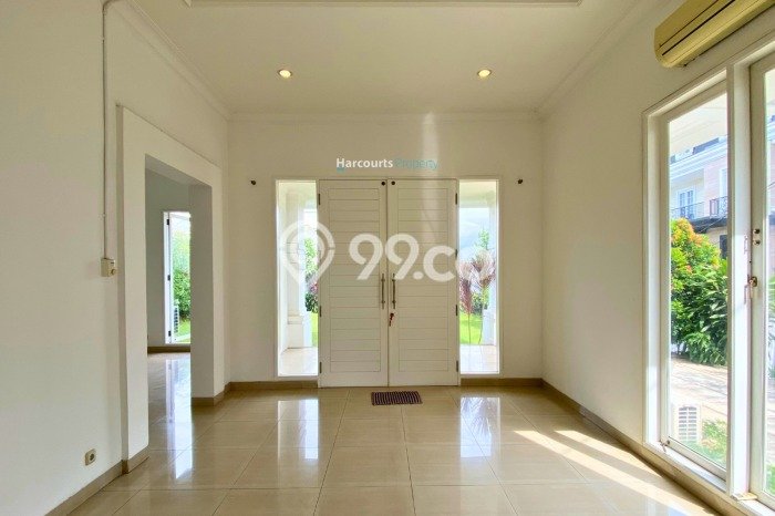 Hunian Modern dengan LT 875m2 & LB 500m2 Dikontrakkan di Cipete Hunian Modern dengan LT 875m2 & LB 500m2 Dikontrakkan di Cipete