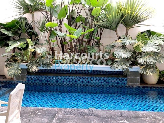 Siap Huni Hunian Elit 5 Kamar di Kebayoran Baru Dekat ke Mana Pun Siap Huni Hunian Elit 5 Kamar di Kebayoran Baru Dekat ke Mana Pun