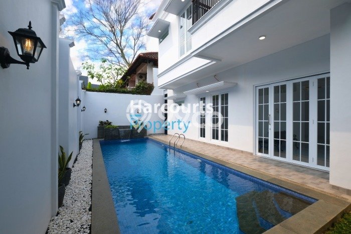 Dijual Rumah Luas Megah Dengan View Eksklusif di Lebak Bulus, Jakarta Selatan Dijual Rumah Luas Megah Dengan View Eksklusif di Lebak Bulus, Jakarta Selatan