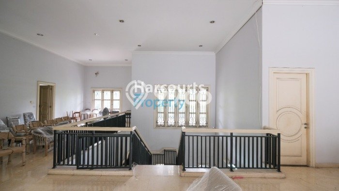 Rumah Eksklusif Siap Huni LT 629m2 di Menteng, Jakarta Pusat Rumah Eksklusif Siap Huni LT 629m2 di Menteng, Jakarta Pusat