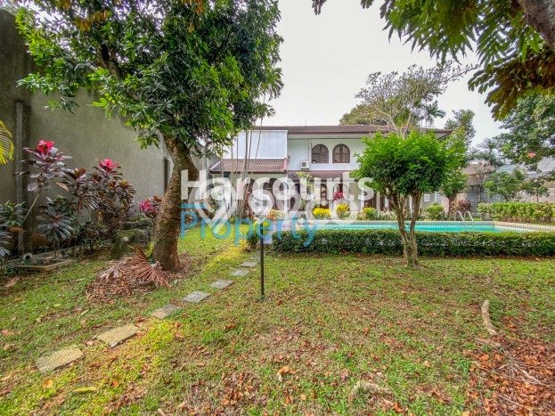 Dijual Rumah Luas Elegan Dengan View Eksklusif di Kemang, Jakarta Selatan Dijual Rumah Luas Elegan Dengan View Eksklusif di Kemang, Jakarta Selatan