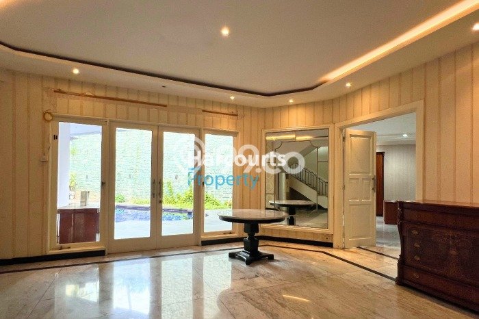 For Sale! Premium House LT 763m2 Desain Elegan di Pondok Indah For Sale! Premium House LT 763m2 Desain Elegan di Pondok Indah