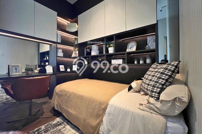 Rumah Luxury Modern Tanpa Renovasi di Pejaten Jakarta Selatan Rumah Luxury Modern Tanpa Renovasi di Pejaten Jakarta Selatan