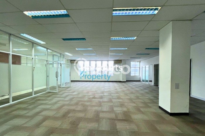 Disewakan Kantor komersial di Mampang Prapatan luas bangunan 1200m2 Disewakan Kantor komersial di Mampang Prapatan luas bangunan 1200m2