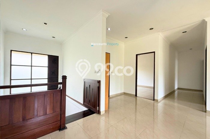 Sewa Rumah Strategis LT 800m2 / LB 550m2 di Pejaten, Jakarta Selatan Sewa Rumah Strategis LT 800m2 / LB 550m2 di Pejaten, Jakarta Selatan