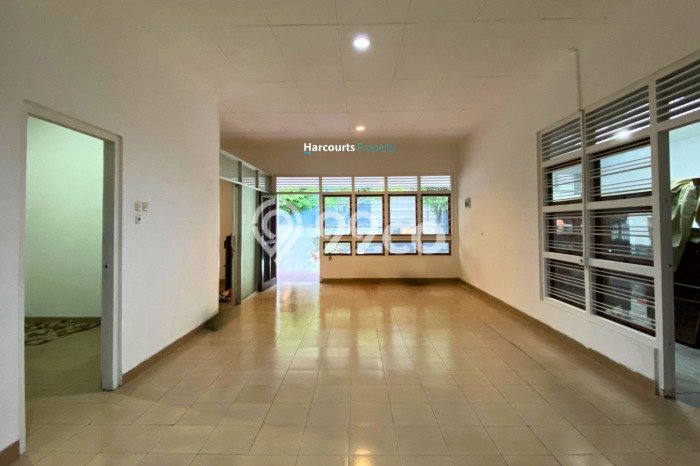 Rumah Sewa Jakarta Selatan LT 300m2 LB 200m2 Kawasan SCBD Rumah Sewa Jakarta Selatan LT 300m2 LB 200m2 Kawasan SCBD