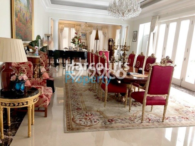 Siap Huni Hunian Elit 5 Kamar di Kebayoran Baru Dekat ke Mana Pun Siap Huni Hunian Elit 5 Kamar di Kebayoran Baru Dekat ke Mana Pun