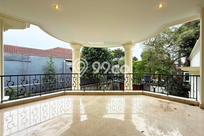 Hunian Modern Disewakan di Jeruk Purut Jakarta Selatan 6 KT & 5 KM Hunian Modern Disewakan di Jeruk Purut Jakarta Selatan 6 KT & 5 KM