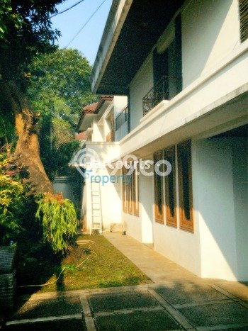 Ready to Use! Premium House LT 441m2 Desain Modern di patra kuningan Ready to Use! Premium House LT 441m2 Desain Modern di patra kuningan