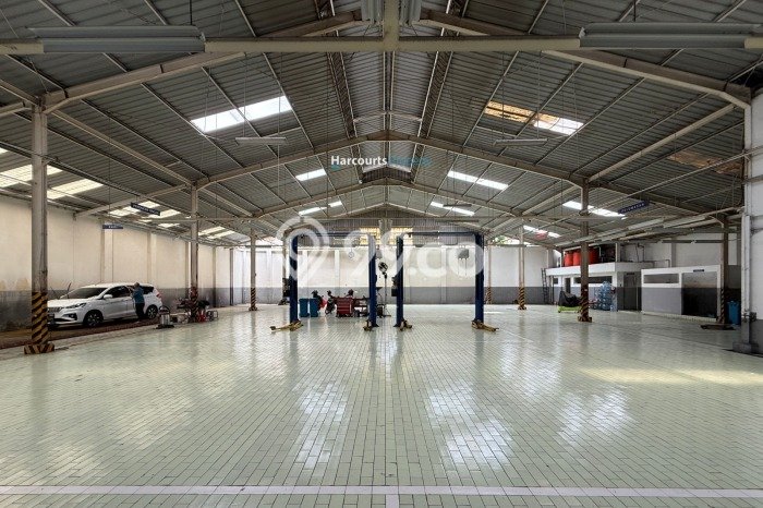 Unit Komersial Dijual di Jakarta Selatan LT 2050m2 & LB 1800m2 Unit Komersial Dijual di Jakarta Selatan LT 2050m2 & LB 1800m2