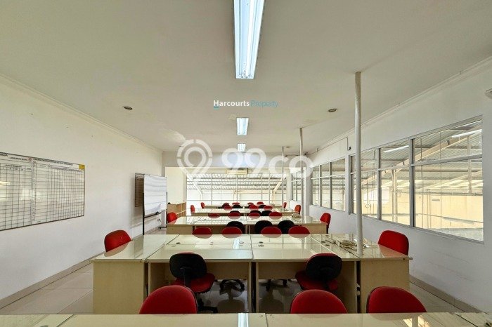 Unit Komersial Dijual di Jakarta Selatan LT 2050m2 & LB 1800m2 Unit Komersial Dijual di Jakarta Selatan LT 2050m2 & LB 1800m2