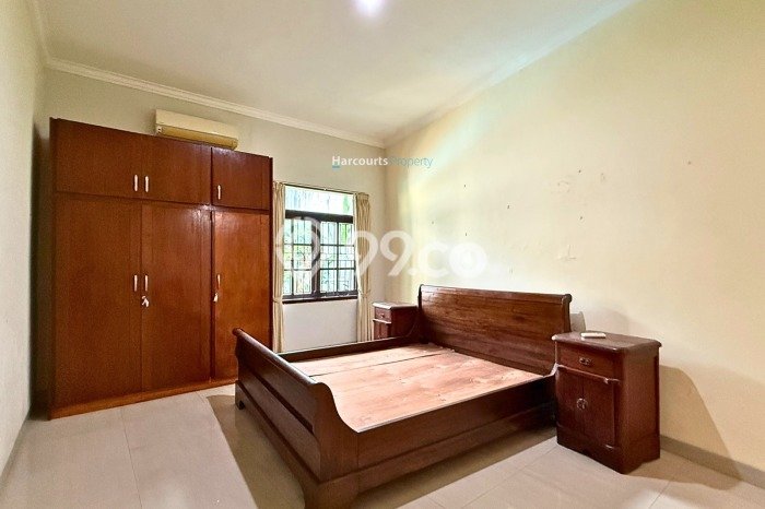 Hunian Mewah LB 344m2 Siap Huni Desain Elegan di Kemang, Jakarta Selatan Hunian Mewah LB 344m2 Siap Huni Desain Elegan di Kemang, Jakarta Selatan
