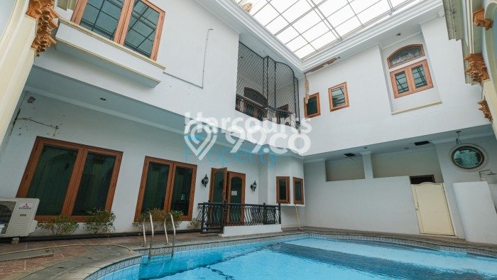 Siap Huni Hunian Elit 5 Kamar di Kebayoran Baru Dekat ke Mana Pun Siap Huni Hunian Elit 5 Kamar di Kebayoran Baru Dekat ke Mana Pun
