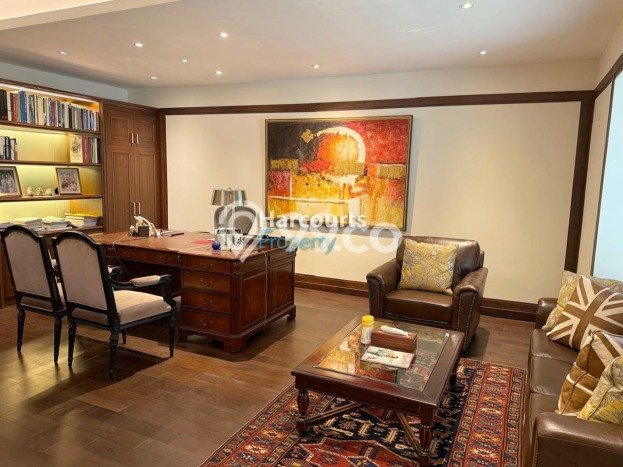 For Sale Rumah Elit Exclusive di Menteng, Jakarta Pusat For Sale Rumah Elit Exclusive di Menteng, Jakarta Pusat
