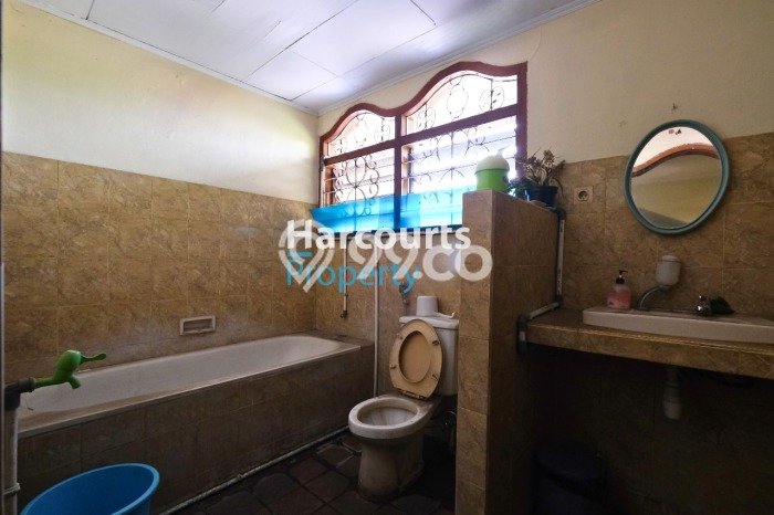 Ready to Use! Premium House LT 1190m2 Desain Elegan di Pejaten Ready to Use! Premium House LT 1190m2 Desain Elegan di Pejaten