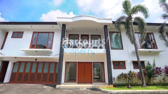 Disewakan Rumah Modern di Pejaten Harga Rp 960 Juta/ Tahun Disewakan Rumah Modern di Pejaten Harga Rp 960 Juta/ Tahun