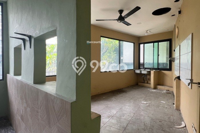 Unit Komersial Dijual di Kebayoran Baru Jakarta Selatan Luas Tanah 632m2, Luas Bangunan 600m2 Unit Komersial Dijual di Kebayoran Baru Jakarta Selatan Luas Tanah 632m2, Luas Bangunan 600m2