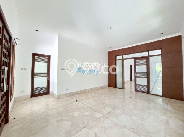 Sewa Rumah Modern di Menteng Harga Rp 1,6 Miliar/ Tahun Sewa Rumah Modern di Menteng Harga Rp 1,6 Miliar/ Tahun