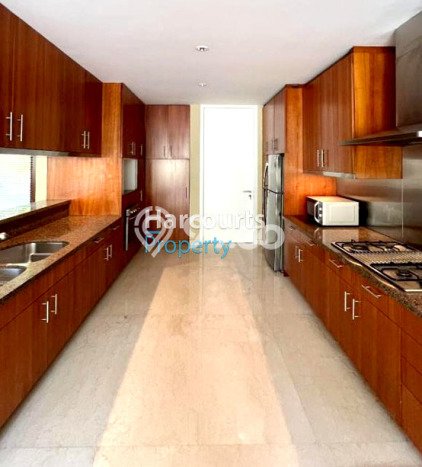 Dijual Rumah Mewah Elegan Dengan View Eksklusif di Mega Kuningan, Jakarta Selatan Dijual Rumah Mewah Elegan Dengan View Eksklusif di Mega Kuningan, Jakarta Selatan