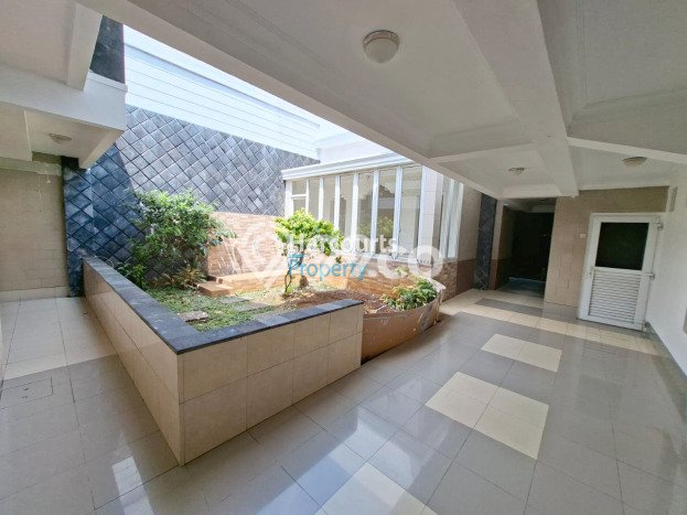 Sewa Rumah Modern di Menteng Harga Rp 1,6 Miliar/ Tahun Sewa Rumah Modern di Menteng Harga Rp 1,6 Miliar/ Tahun